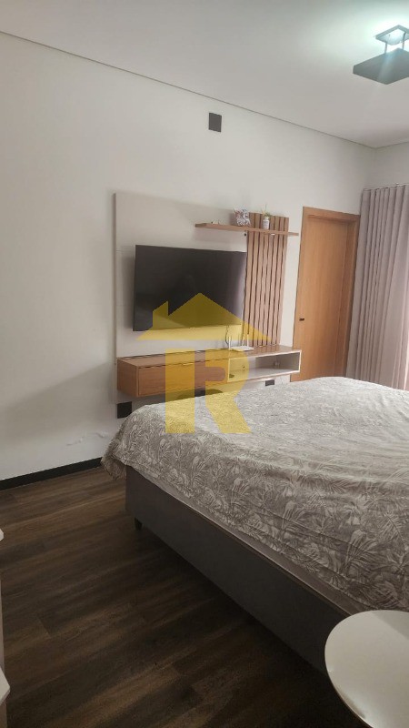 Casa de Condomínio com 3 quartos à venda, 180m² — foto 14 de 18
