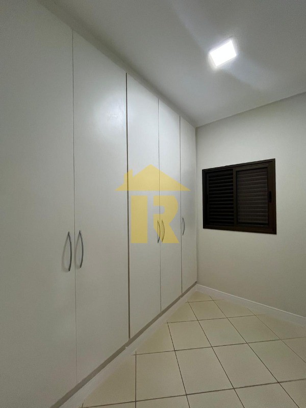 Casa de Condomínio com 3 quartos à venda e aluguel, 210m² — foto 6 de 25