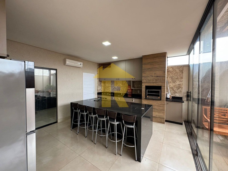 Casa com 3 quartos à venda, 122m² — foto 19 de 23