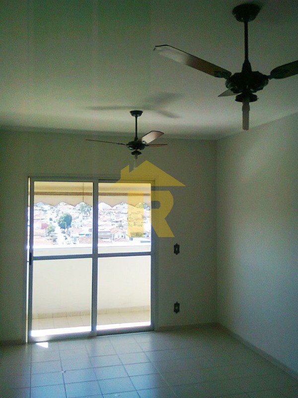 Apartamento com 1 quarto à venda, 75m² — foto 3 de 10