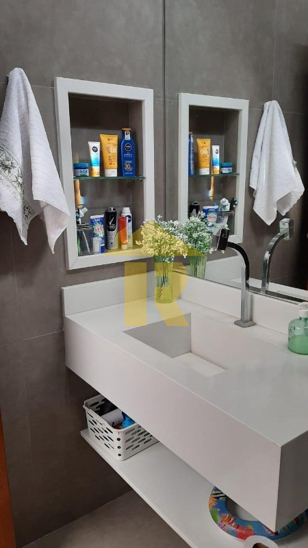 Casa com 3 quartos à venda, 274m² — foto 17 de 25
