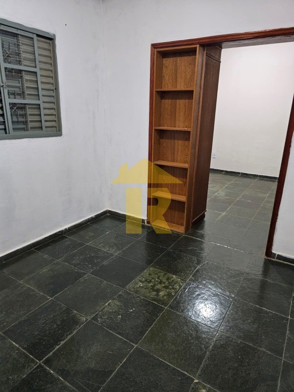 Casa com 3 quartos à venda, 288m² — foto 10 de 26