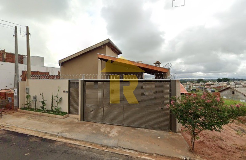 Casa com 3 quartos à venda, 136m² — foto 1 de 9