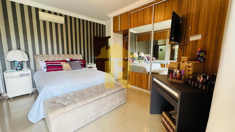 Casa de Condomínio com 4 quartos à venda, 311m² — foto 25 de 45