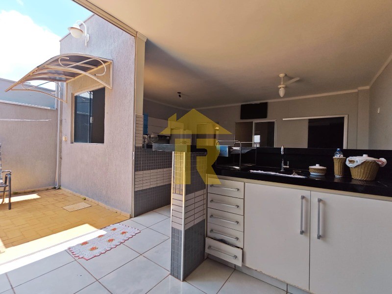 Casa de Condomínio com 2 quartos à venda, 127m² — foto 11 de 44