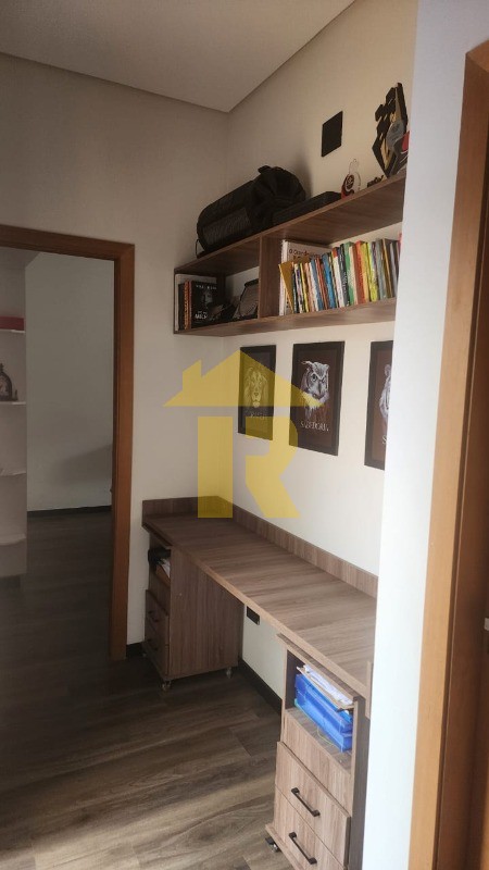 Casa de Condomínio com 3 quartos à venda, 180m² — foto 10 de 18