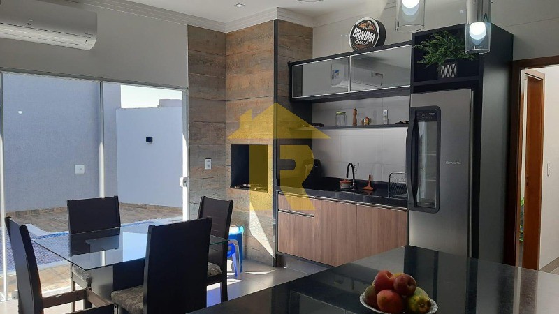 Casa com 3 quartos à venda, 274m² — foto 20 de 25