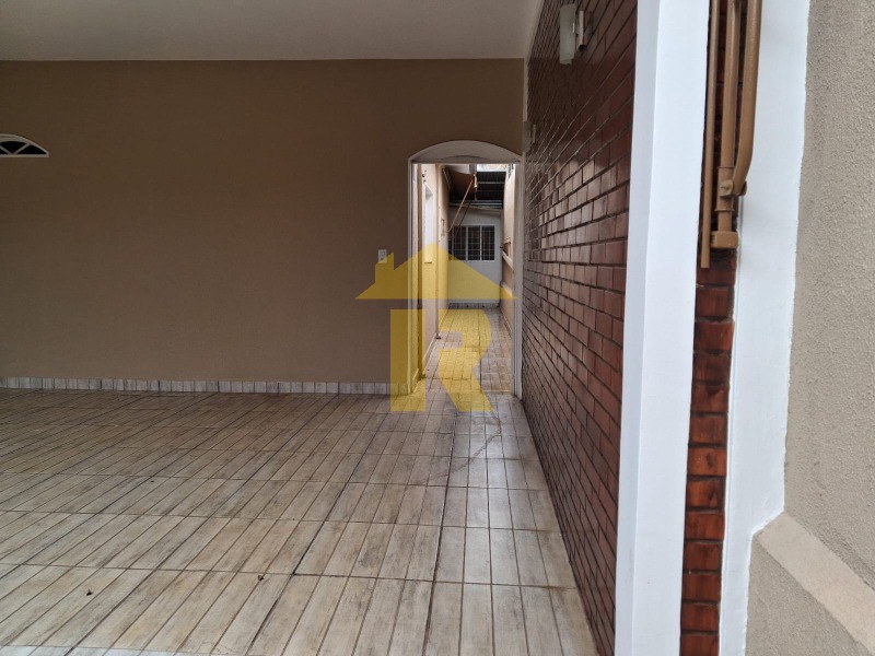 Casa com 3 quartos à venda e aluguel, 246m² — foto 7 de 38