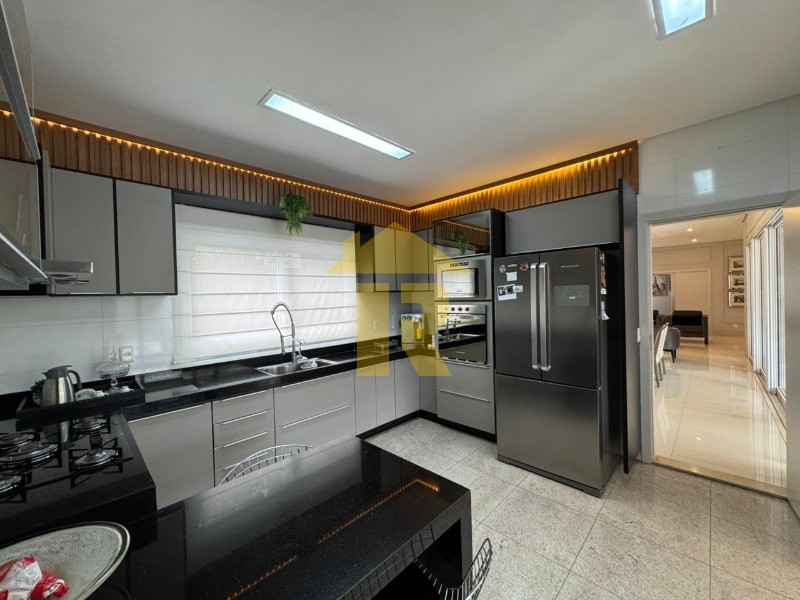 Casa de Condomínio com 4 quartos à venda, 400m² — foto 34 de 52