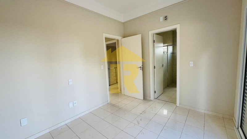 Casa de Condomínio com 4 quartos à venda e aluguel, 290m² — foto 19 de 48