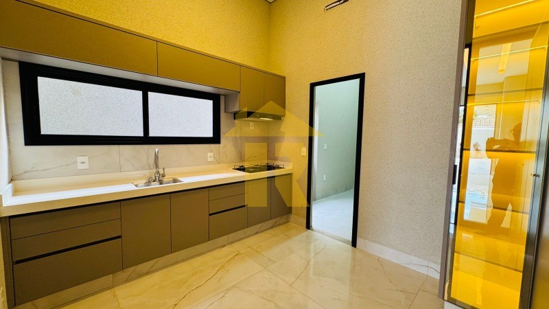 Casa de Condomínio com 3 quartos à venda, 263m² — foto 24 de 34