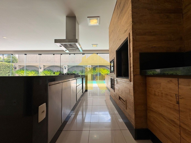 Casa de Condomínio com 3 quartos à venda, 372m² — foto 25 de 36