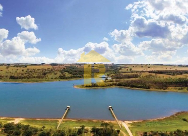 Terreno / Lote / Condomínio  à venda, 600m² — foto 3 de 6