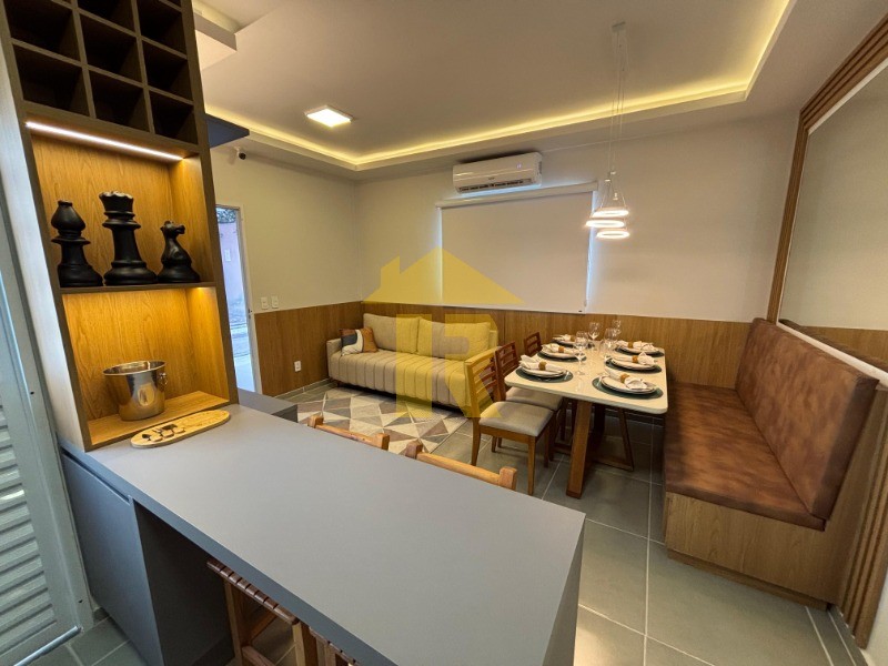 Casa com 3 quartos à venda, 68m² — foto 2 de 10