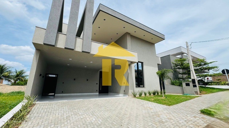 Casa de Condomínio com 3 quartos à venda, 263m² — foto 2 de 34