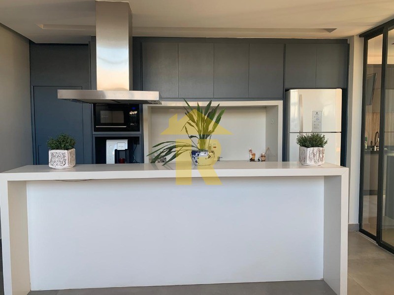 Casa de Condomínio com 3 quartos à venda, 251m² — foto 8 de 30