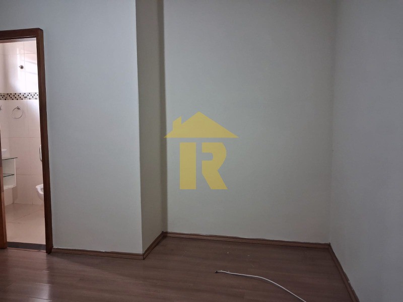 Casa com 3 quartos à venda e aluguel, 246m² — foto 17 de 38