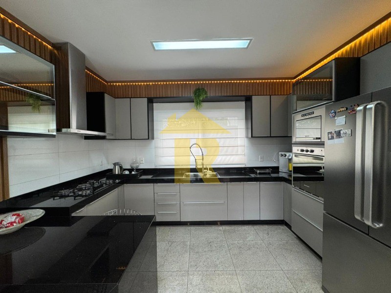 Casa de Condomínio com 4 quartos à venda, 400m² — foto 35 de 52