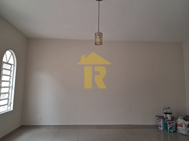 Casa com 3 quartos à venda e aluguel, 246m² — foto 9 de 38