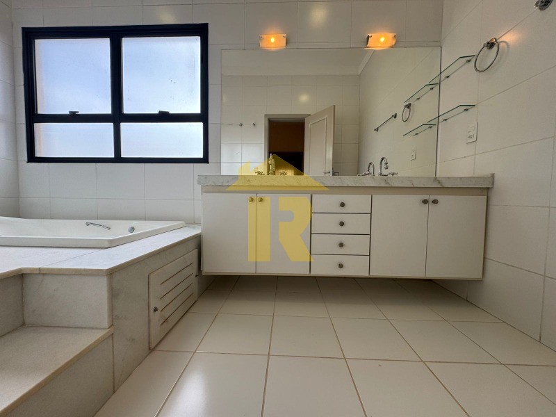 Casa de Condomínio com 3 quartos à venda, 372m² — foto 13 de 36
