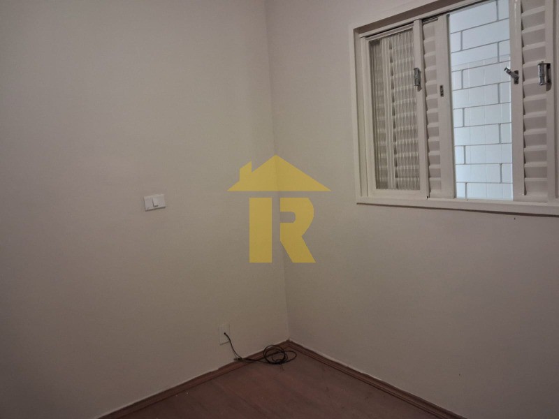 Casa com 3 quartos à venda e aluguel, 246m² — foto 13 de 38