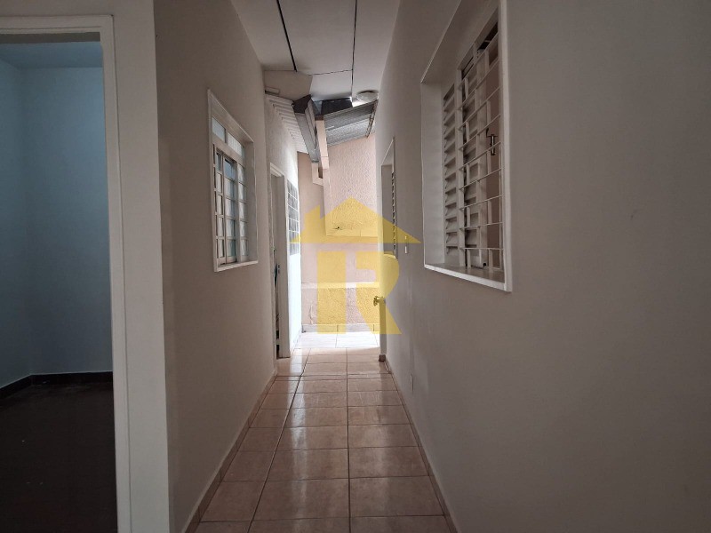 Casa com 3 quartos à venda e aluguel, 246m² — foto 27 de 38