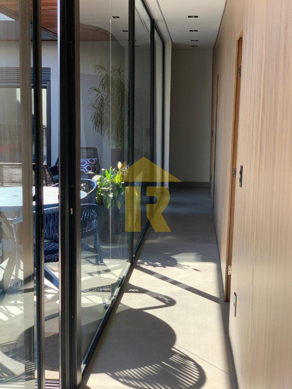 Casa de Condomínio com 3 quartos à venda, 251m² — foto 6 de 30