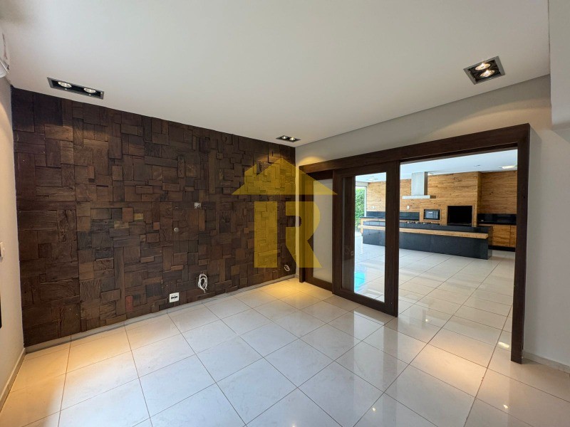 Casa de Condomínio com 3 quartos à venda, 372m² — foto 7 de 36