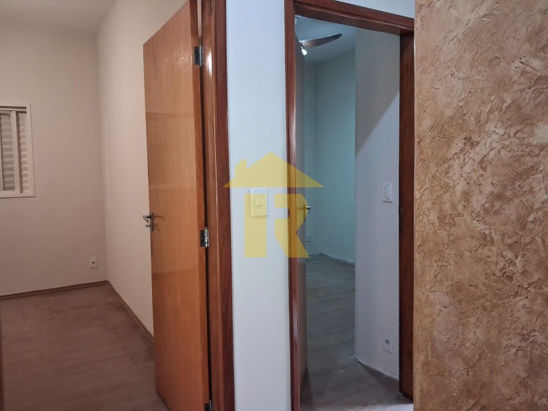 Casa com 3 quartos à venda e aluguel, 246m² — foto 12 de 38