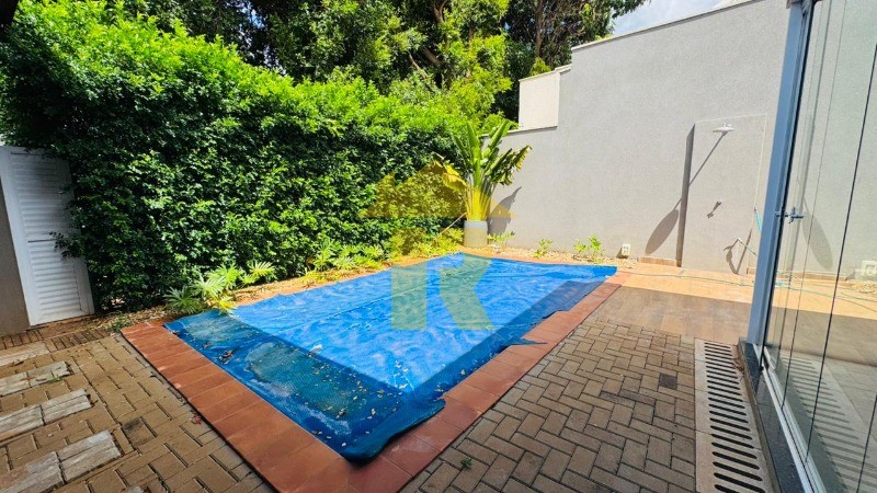 Casa de Condomínio com 4 quartos à venda e aluguel, 290m² — foto 41 de 48