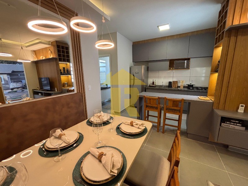 Casa com 3 quartos à venda, 68m² — foto 3 de 10
