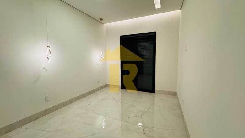 Casa de Condomínio com 3 quartos à venda, 263m² — foto 22 de 34
