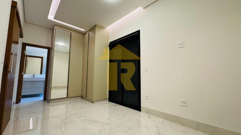 Casa de Condomínio com 3 quartos à venda, 263m² — foto 21 de 34