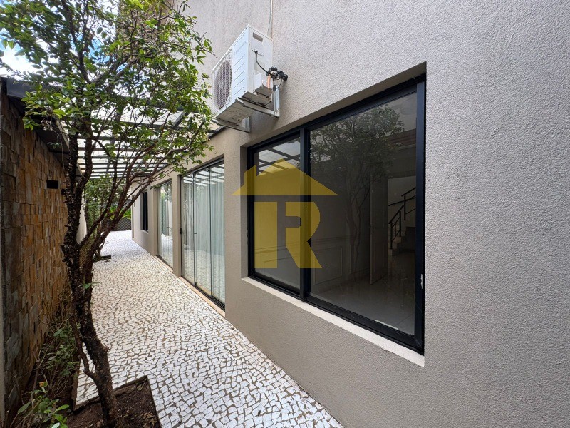 Casa de Condomínio com 3 quartos à venda, 372m² — foto 30 de 36