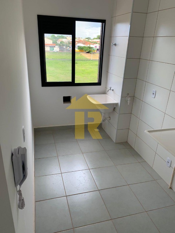 Apartamento com 2 quartos à venda, 49m² — foto 3 de 11