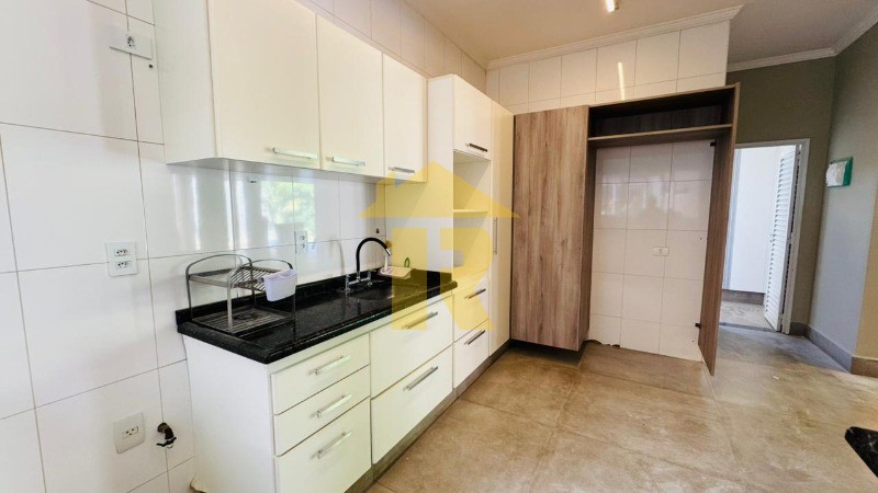 Casa de Condomínio com 4 quartos à venda e aluguel, 290m² — foto 32 de 48