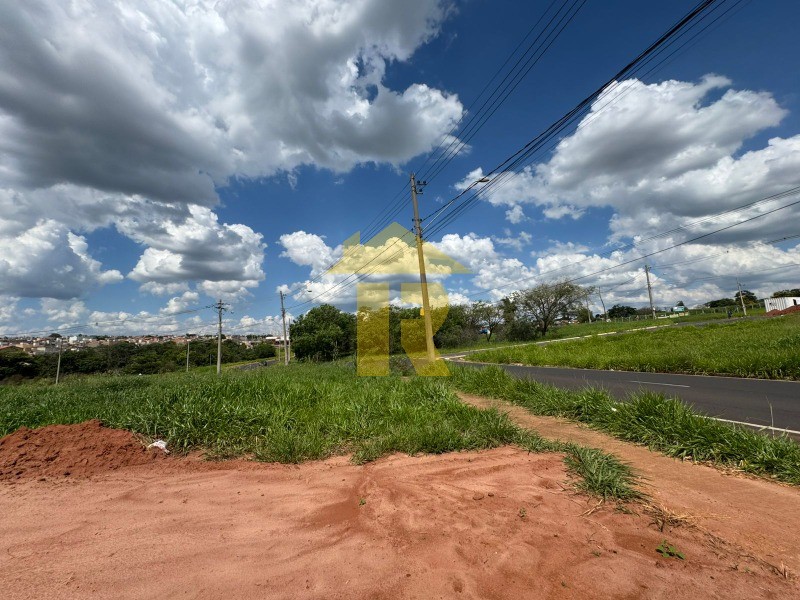 Terreno / Lote / Condomínio  à venda, 383m² — foto 1 de 11