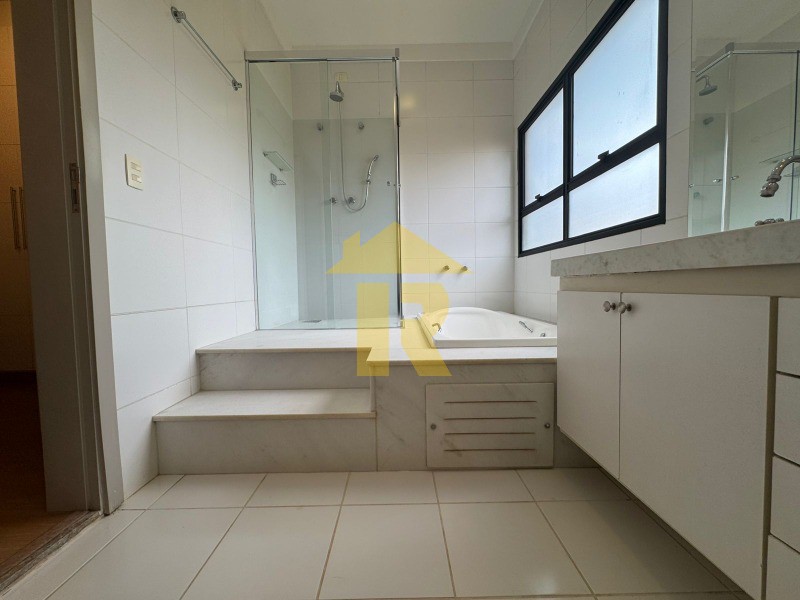 Casa de Condomínio com 3 quartos à venda, 372m² — foto 14 de 36