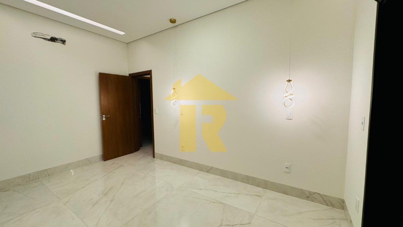 Casa de Condomínio com 3 quartos à venda, 263m² — foto 23 de 34