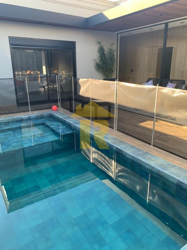 Casa de Condomínio com 3 quartos à venda, 251m² — foto 15 de 30