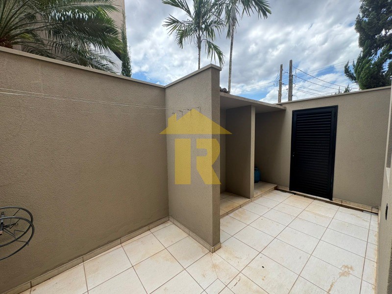 Casa de Condomínio com 3 quartos à venda, 372m² — foto 33 de 36