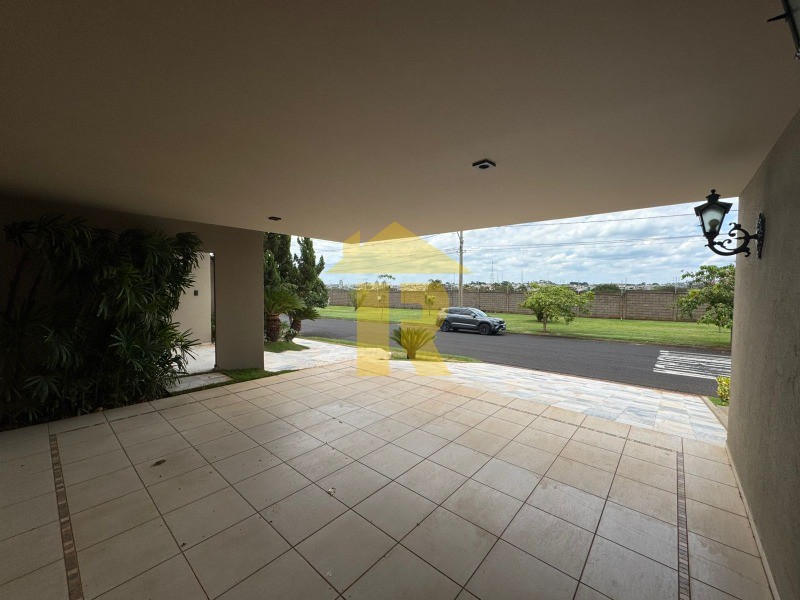 Casa de Condomínio com 3 quartos à venda, 372m² — foto 5 de 36