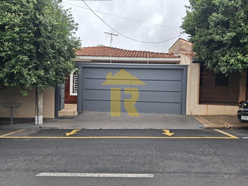 Casa com 3 quartos à venda e aluguel, 246m² — foto 1 de 38