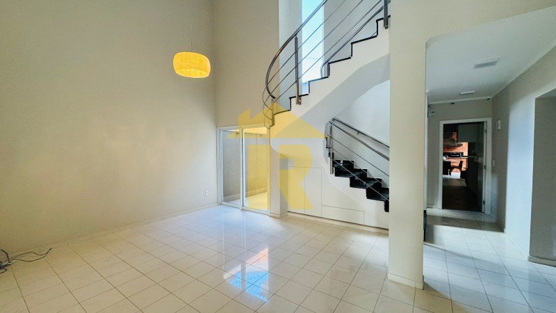 Casa de Condomínio com 4 quartos à venda e aluguel, 290m² — foto 3 de 48