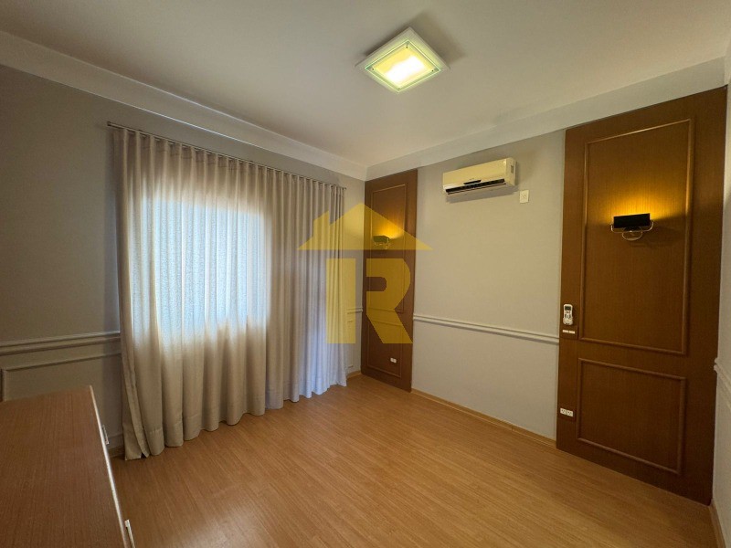 Casa de Condomínio com 3 quartos à venda, 372m² — foto 11 de 36