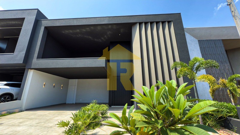 Casa de Condomínio com 3 quartos à venda, 225m² — foto 3 de 27