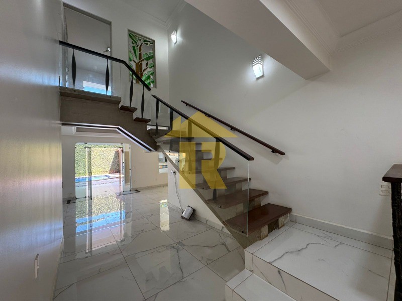 Casa com 3 quartos à venda, 500m² — foto 10 de 39