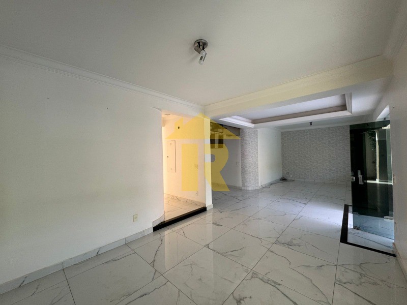 Casa com 3 quartos à venda, 500m² — foto 9 de 39