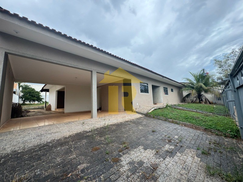 Casa com 3 quartos à venda, 450m² — foto 1 de 19