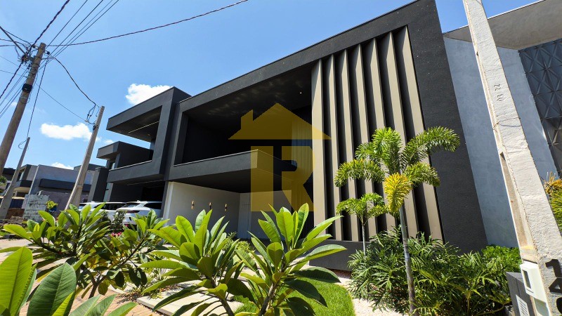 Casa de Condomínio com 3 quartos à venda, 225m² — foto 2 de 27